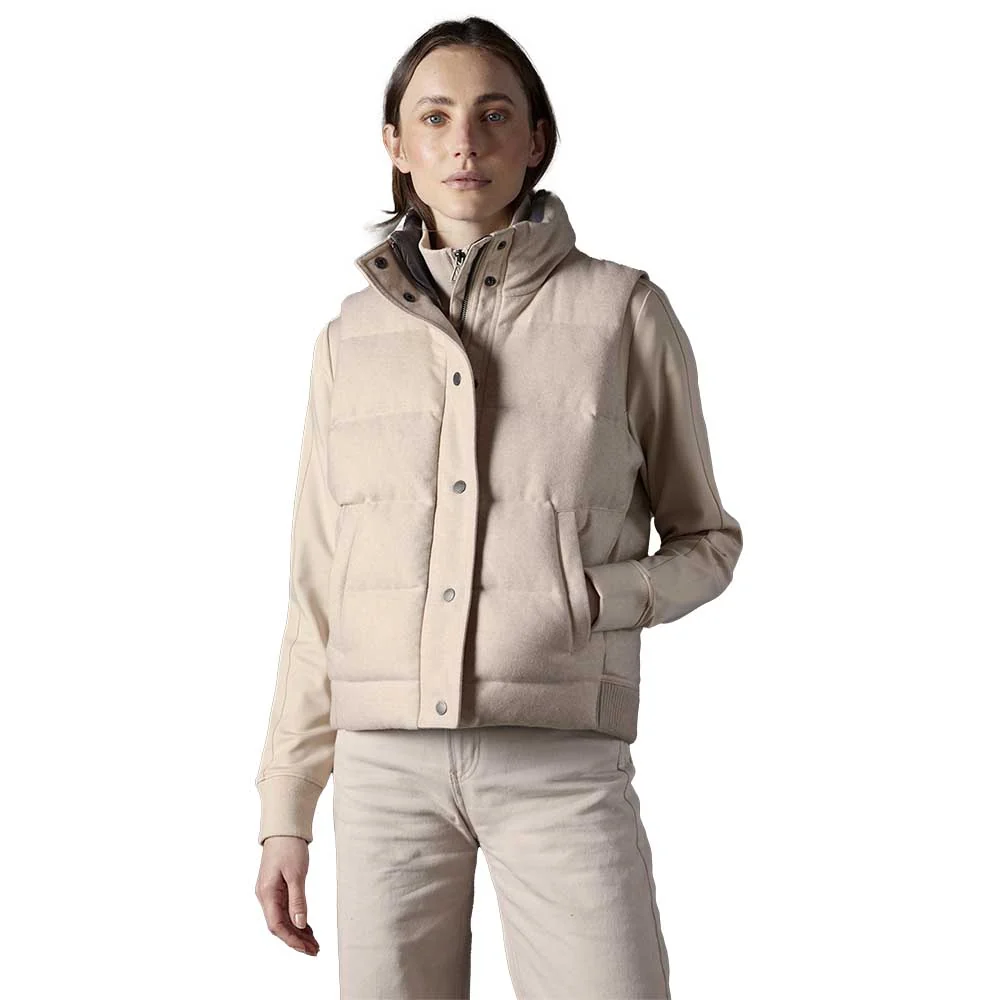 Aether Women's Channing Vest 2026 - Image 2