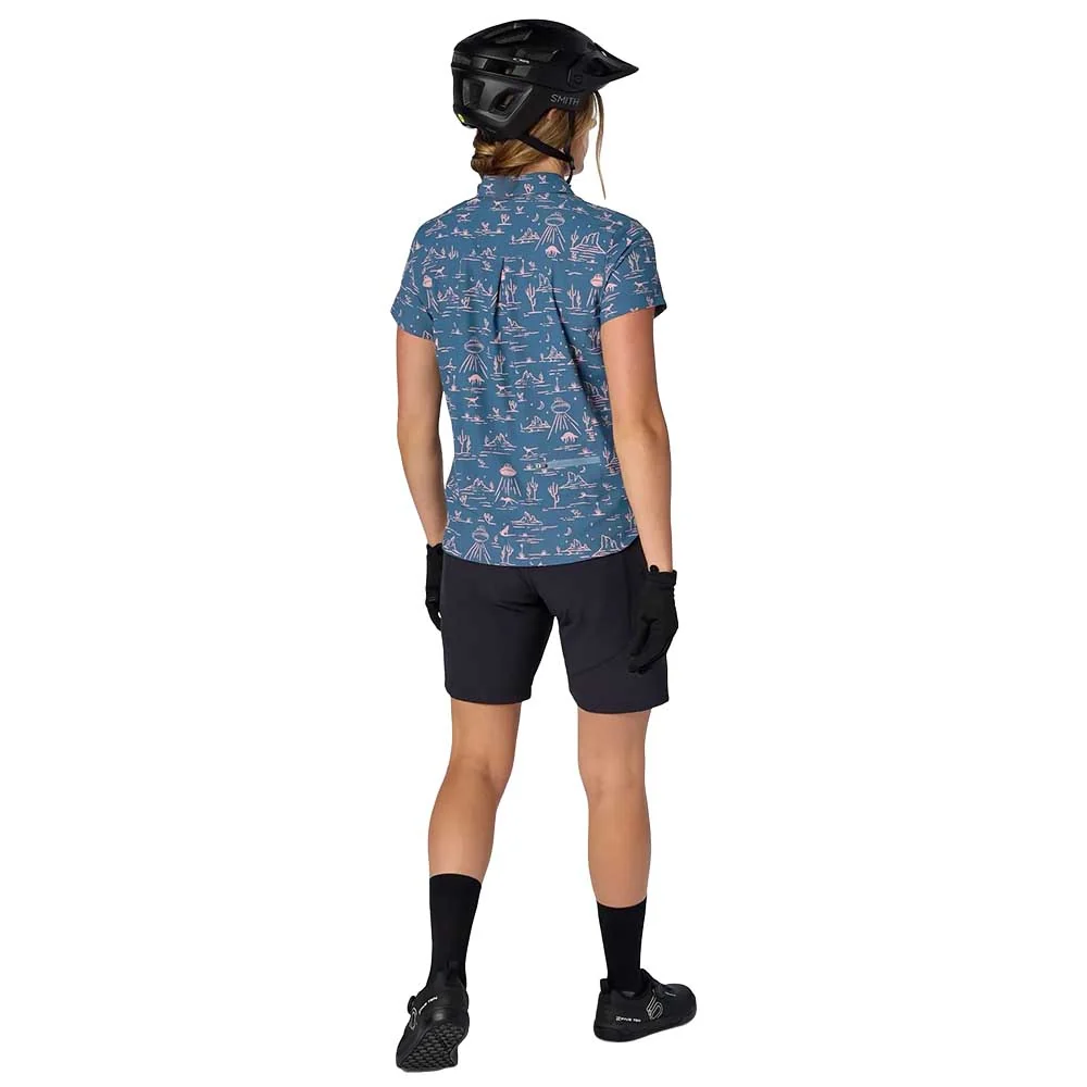 Flylow Women's Squad Liner Shorts 9in - Image 4