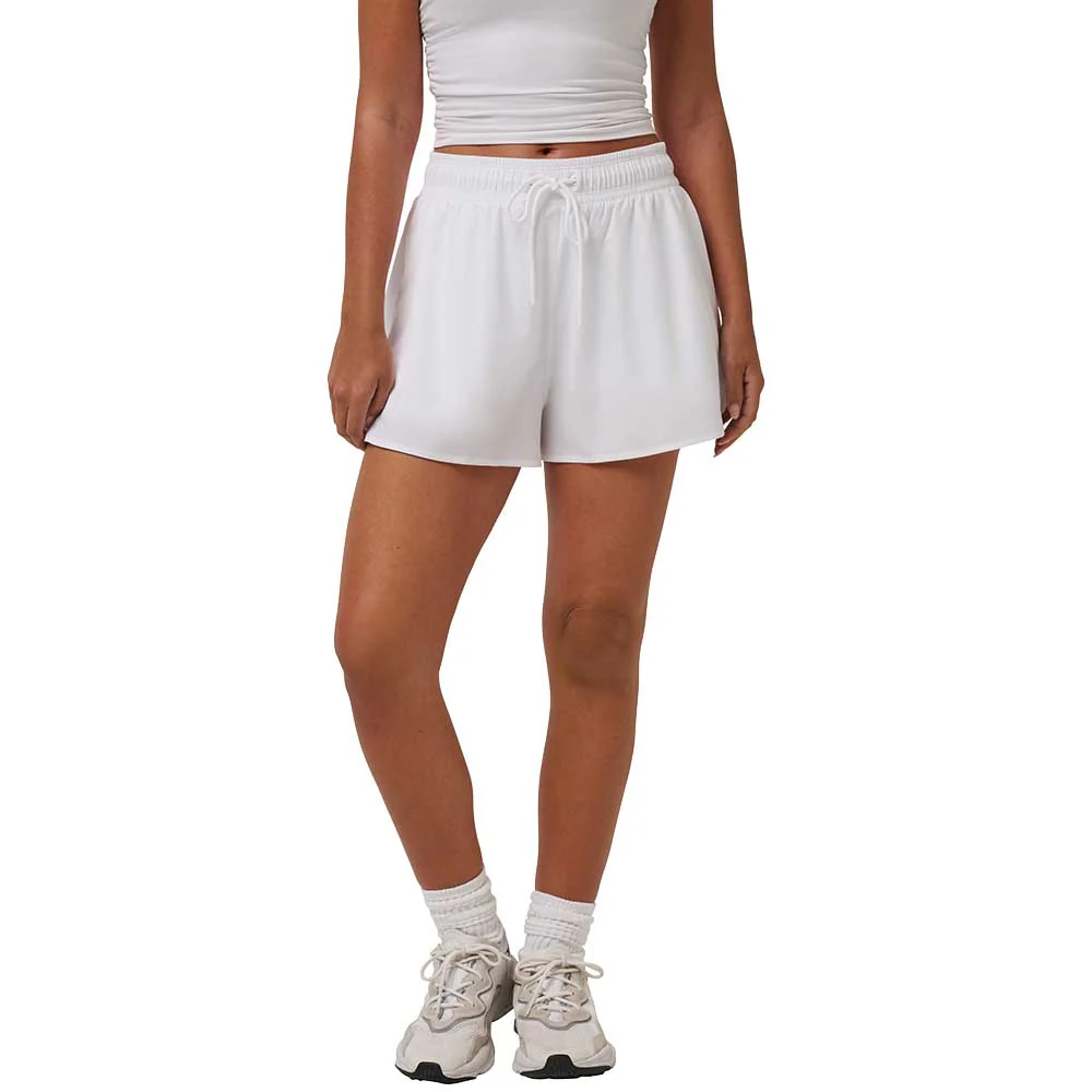 TravisMathew Women's Breezeblend Challenger Shorts - Image 3